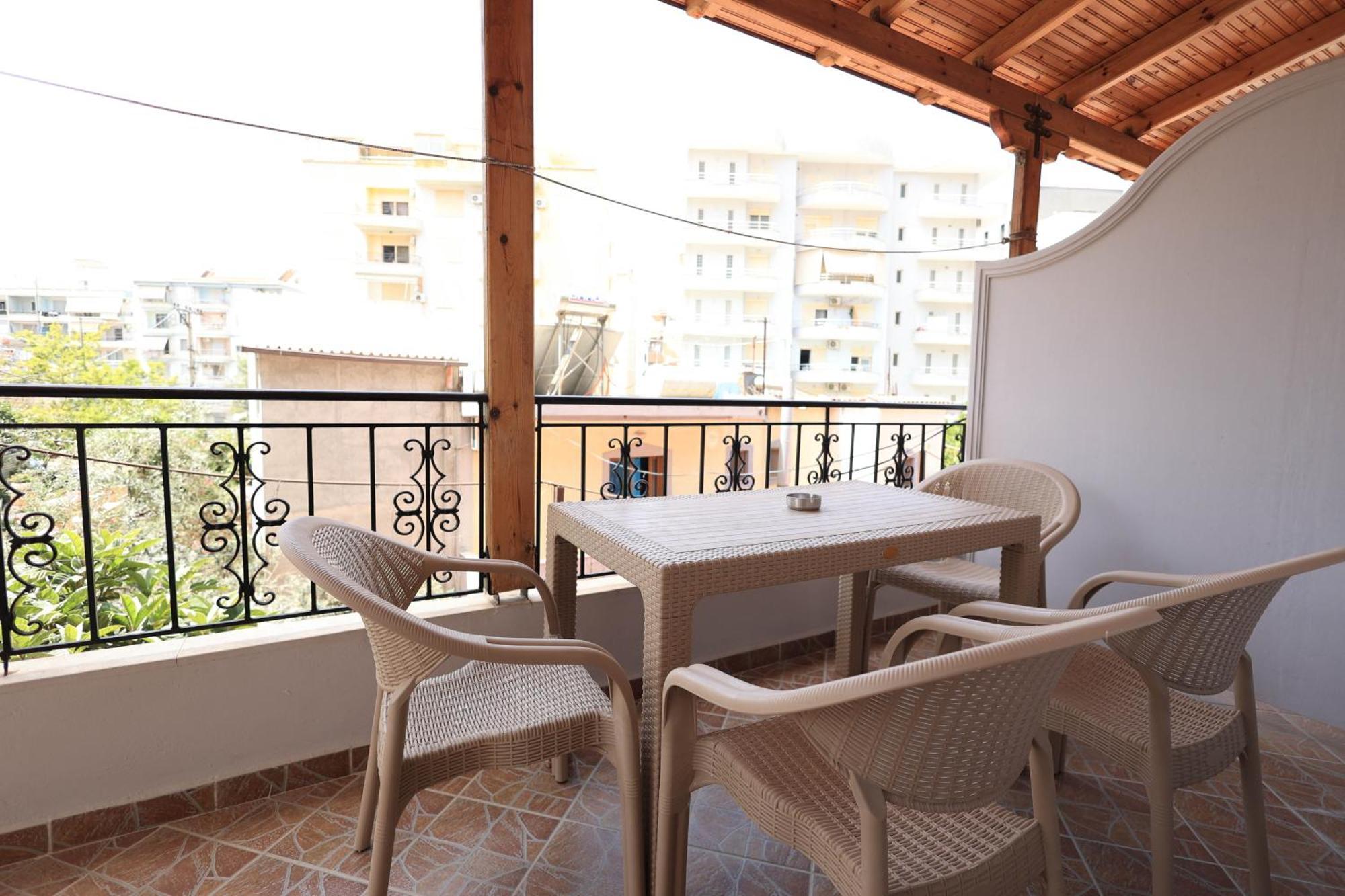 Kejsi Apartaments Sarandë Exteriör bild