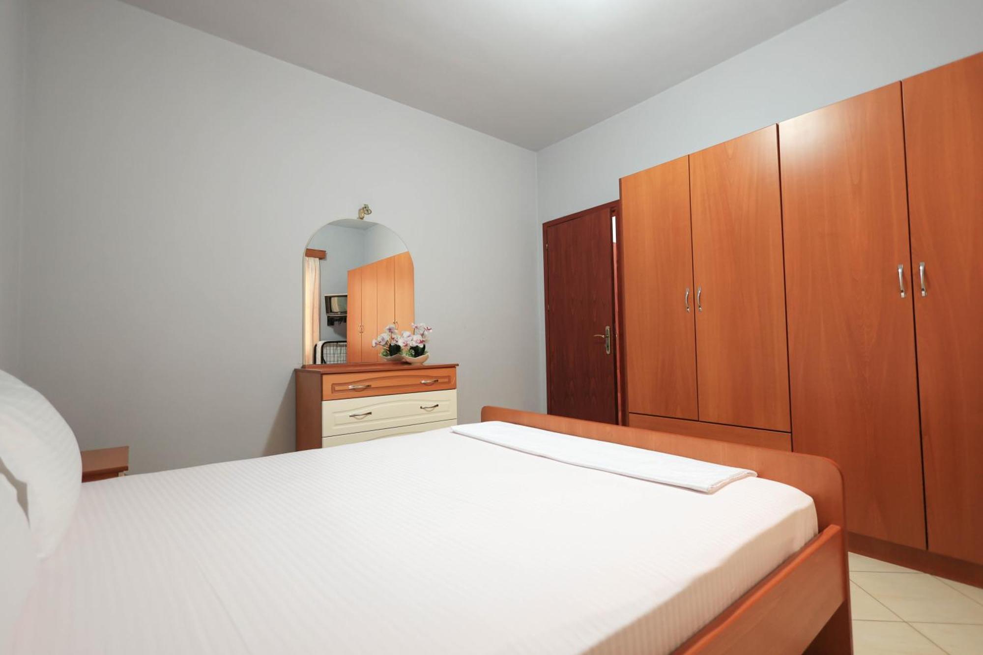 Kejsi Apartaments Sarandë Exteriör bild